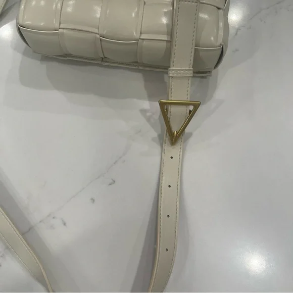 Amazon braided/woven cream crossbody purse - Picture 11 of 14